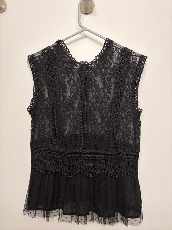 Zara Dresses & Skirts - Zara Black Lace Sleeveless Peplum Top